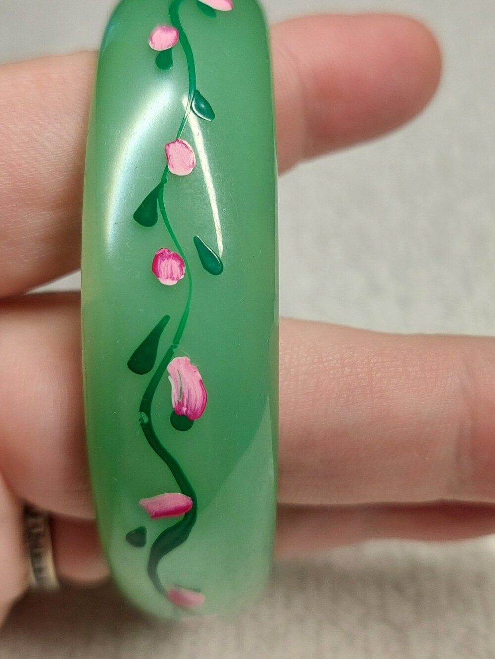 Hand-Painted Green Floral Resin Bangle - Women Jewelry